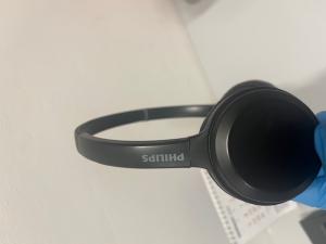 CS2011/2026 phillips headphones